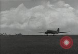 Standbild C-47 Skytrain Flugzeuge Camp Keithley Mindanao Philippinen, 1945, aus Sekunde 60 historischem Filmmaterial Videoclip 65675054897