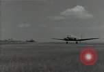 Immagine di C-47 Skytrain aeromobile Malabang Filippine, 1945, secondo 45 filmato di repertorio 65675054898