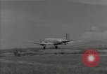 Immagine di C-47 Skytrain aeromobile Malabang Filippine, 1945, secondo 51 filmato di repertorio 65675054898