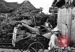 Immagine di Evacuazione dei civili Okinawa isole Ryukyu, 1945, secondo 4 filmato di repertorio 65675054927