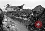 Immagine di Evacuazione dei civili Okinawa isole Ryukyu, 1945, secondo 10 filmato di repertorio 65675054927