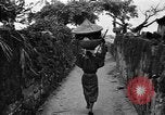 Immagine di Evacuazione dei civili Okinawa isole Ryukyu, 1945, secondo 21 filmato di repertorio 65675054927