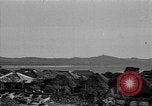 Immagine di Evacuazione dei civili Okinawa isole Ryukyu, 1945, secondo 26 filmato di repertorio 65675054927