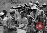 Image travailleurs d'Okinawa Okinawa îles Ryukyu, 1945, de la seconde 48 séquences d'archives historiques vidéo 65675054928