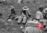 Image travailleurs d'Okinawa Okinawa îles Ryukyu, 1945, de la seconde 50 séquences d'archives historiques vidéo 65675054928