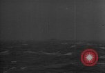Image Typhon hits American Navy 3e flotte Océan Pacifique, 1945, de la seconde 9 séquences d'archives historiques vidéo 65675054937