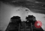Image Typhon hits American Navy 3e flotte Océan Pacifique, 1945, de la seconde 21 séquences d'archives historiques vidéo 65675054937