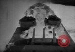 Image Typhon hits American Navy 3e flotte Océan Pacifique, 1945, de la seconde 25 séquences d'archives historiques vidéo 65675054937