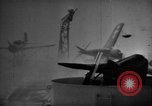 Image Typhon hits American Navy 3e flotte Océan Pacifique, 1945, de la seconde 55 séquences d'archives historiques vidéo 65675054937