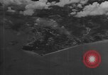 Image La bataille de Balikpapan pendant Seconde Guerre Mondiale dans le Pacifique Borneo, 1945, de la seconde 17 séquences d'archives historiques vidéo 65675054938