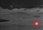 Image La bataille de Balikpapan pendant Seconde Guerre Mondiale dans le Pacifique Borneo, 1945, de la seconde 22 séquences d'archives historiques vidéo 65675054938
