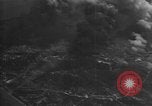 Image La bataille de Balikpapan pendant Seconde Guerre Mondiale dans le Pacifique Borneo, 1945, de la seconde 29 séquences d'archives historiques vidéo 65675054938