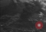 Image La bataille de Balikpapan pendant Seconde Guerre Mondiale dans le Pacifique Borneo, 1945, de la seconde 30 séquences d'archives historiques vidéo 65675054938