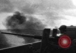 Image La bataille de Balikpapan pendant Seconde Guerre Mondiale dans le Pacifique Borneo, 1945, de la seconde 40 séquences d'archives historiques vidéo 65675054938