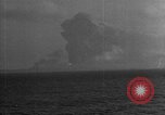 Image La bataille de Balikpapan pendant Seconde Guerre Mondiale dans le Pacifique Borneo, 1945, de la seconde 51 séquences d'archives historiques vidéo 65675054938