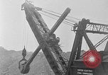 Standbild giant Kohlenschaufel Duquoin Illinois USA, 1929, aus Sekunde 8 historischem Filmmaterial Videoclip 65675054946