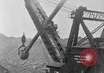 Standbild giant Kohlenschaufel Duquoin Illinois USA, 1929, aus Sekunde 9 historischem Filmmaterial Videoclip 65675054946