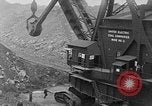 Standbild giant Kohlenschaufel Duquoin Illinois USA, 1929, aus Sekunde 13 historischem Filmmaterial Videoclip 65675054946