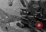 Standbild giant Kohlenschaufel Duquoin Illinois USA, 1929, aus Sekunde 15 historischem Filmmaterial Videoclip 65675054946