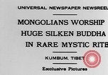 Immagine di Thangka si è srotolato sulla collina Kumbum Tibet, 1930, secondo 3 filmato di repertorio 65675054959