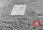 Immagine di Thangka si è srotolato sulla collina Kumbum Tibet, 1930, secondo 5 filmato di repertorio 65675054959