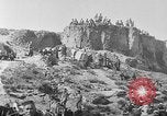 Immagine di Thangka si è srotolato sulla collina Kumbum Tibet, 1930, secondo 51 filmato di repertorio 65675054959