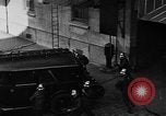 Immagine di Motore fire sedan Parigi Francia, 1930, secondo 14 filmato di repertorio 65675054960