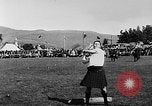 Immagine di Eventi sportivi Braemar in Scozia, 1930, secondo 13 filmato di repertorio 65675054961