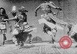 Image devil dancing Madras Inde, 1930, de la seconde 19 séquences d'archives historiques vidéo 65675054962
