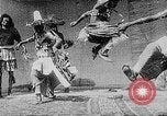 Image devil dancing Madras Inde, 1930, de la seconde 20 séquences d'archives historiques vidéo 65675054962