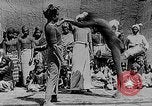 Image devil dancing Madras Inde, 1930, de la seconde 23 séquences d'archives historiques vidéo 65675054962