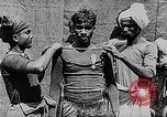 Image devil dancing Madras Inde, 1930, de la seconde 33 séquences d'archives historiques vidéo 65675054962
