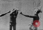 Image devil dancing Madras Inde, 1930, de la seconde 49 séquences d'archives historiques vidéo 65675054962