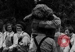 Immagine di La scuola per il canile-cameriere Haslemere Inghilterra, 1930, secondo 20 filmato di repertorio 65675054967