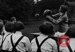 Immagine di La scuola per il canile-cameriere Haslemere Inghilterra, 1930, secondo 24 filmato di repertorio 65675054967