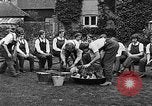 Immagine di La scuola per il canile-cameriere Haslemere Inghilterra, 1930, secondo 39 filmato di repertorio 65675054967