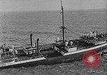 Immagine di nave a riva dalla nebbia Collieston Scozia Scotland, 1930, secondo 27 filmato di repertorio 65675054968