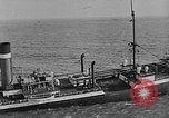 Immagine di nave a riva dalla nebbia Collieston Scozia Scotland, 1930, secondo 31 filmato di repertorio 65675054968