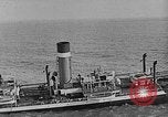 Immagine di nave a riva dalla nebbia Collieston Scozia Scotland, 1930, secondo 37 filmato di repertorio 65675054968