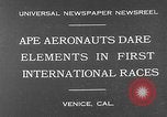 Image les ballons à air chaud Venice Beach Los Angeles California USA, 1930, de la seconde 7 séquences d'archives historiques vidéo 65675054972