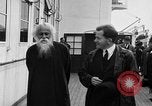 Image sir Rabindranath Tagore Brooklyn New York City USA, 1930, de la seconde 19 séquences d'archives historiques vidéo 65675054979