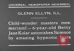 Image rabbit hypnotisé Glen Ellyn Illinois USA, 1930, de la seconde 6 séquences d'archives historiques vidéo 65675054980