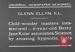 Image rabbit hypnotisé Glen Ellyn Illinois USA, 1930, de la seconde 9 séquences d'archives historiques vidéo 65675054980