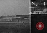 Standbild französischen Flieger Rossi und Codos Set Distance aufzeichnen Brooklyn New York City USA, 1933, aus Sekunde 38 historischem Filmmaterial Videoclip 65675054994