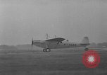 Standbild französischen Flieger Rossi und Codos Set Distance aufzeichnen Brooklyn New York City USA, 1933, aus Sekunde 43 historischem Filmmaterial Videoclip 65675054994