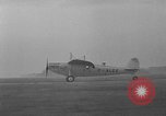 Standbild französischen Flieger Rossi und Codos Set Distance aufzeichnen Brooklyn New York City USA, 1933, aus Sekunde 44 historischem Filmmaterial Videoclip 65675054994