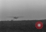 Standbild französischen Flieger Rossi und Codos Set Distance aufzeichnen Brooklyn New York City USA, 1933, aus Sekunde 57 historischem Filmmaterial Videoclip 65675054994