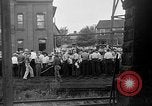 Standbild industrielle Streik Brownsville Pennsylvania USA, 1933, aus Sekunde 30 historischem Filmmaterial Videoclip 65675054995