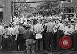 Standbild industrielle Streik Brownsville Pennsylvania USA, 1933, aus Sekunde 35 historischem Filmmaterial Videoclip 65675054995