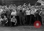 Standbild industrielle Streik Brownsville Pennsylvania USA, 1933, aus Sekunde 41 historischem Filmmaterial Videoclip 65675054995